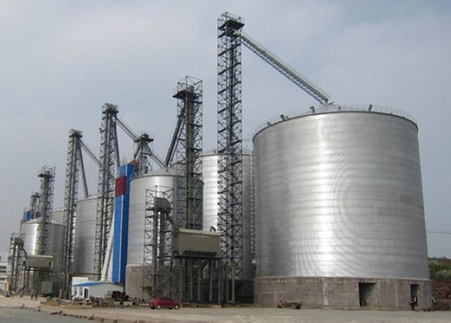 零陵大型钢板库构造参数及水泥储存质量